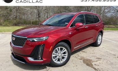 2025 Cadillac XT6 Luxury