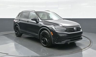 2023 Volkswagen Tiguan SE R Line