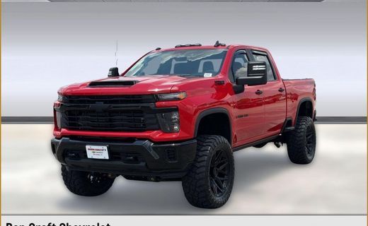 2026 Chevrolet Silverado HD Custom