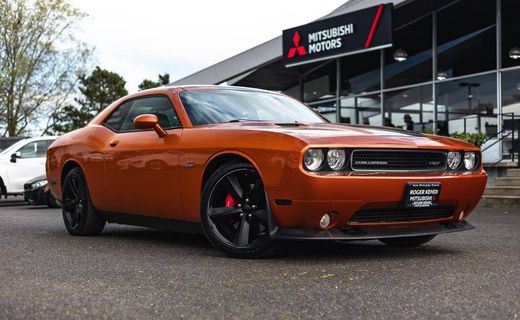 2011 Dodge Challenger SRT8