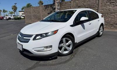 2013 Chevrolet Volt Standard