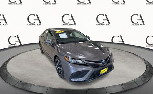 2022 Toyota Camry SE