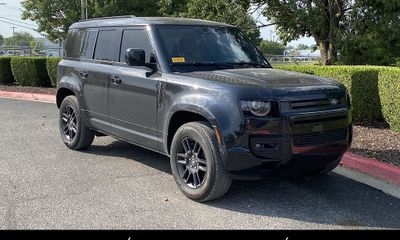 2025 Land Rover Defender 110 SE