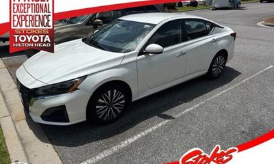 2023 Nissan Altima SV