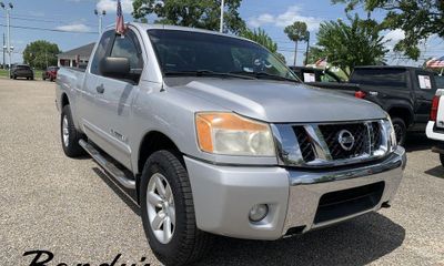 2012 Nissan Titan SV