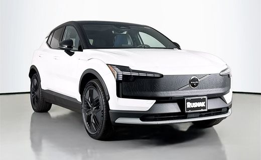 2026 Volvo EX30 CC Ultra