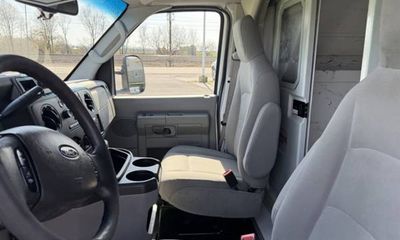 2019 Ford E-350