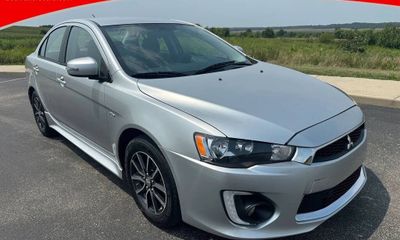 2017 Mitsubishi Lancer ES