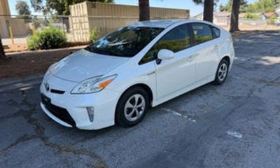 2014 Toyota Prius TWO
