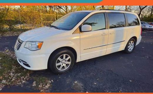 2011 Chrysler Town AND Country Touring