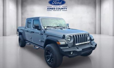 2020 Jeep Gladiator Sport