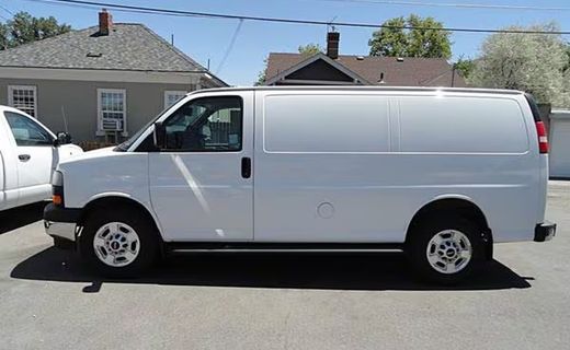 2017 GMC Savana 2500