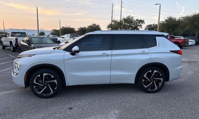 2022 Mitsubishi Outlander SEL
