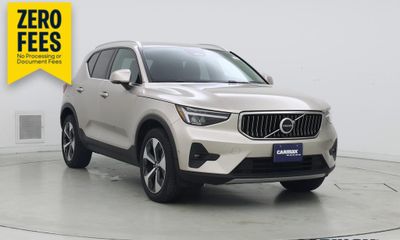2024 Volvo XC40 Plus Bright