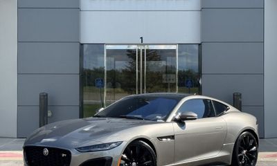 2022 Jaguar F-Type R
