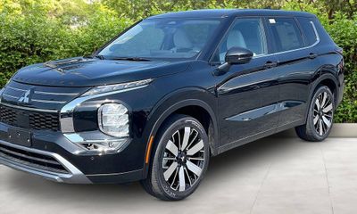 2026 Mitsubishi Outlander SE Trail Edition