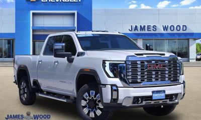 2025 GMC Sierra HD Denali