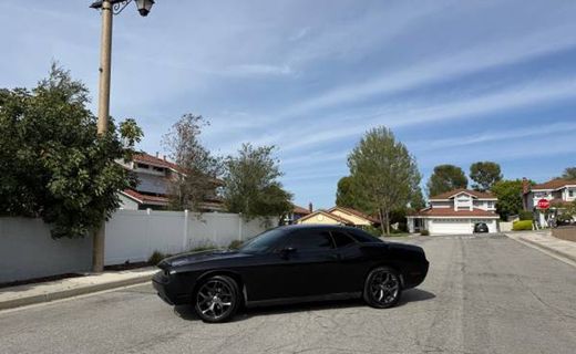 2010 Dodge Challenger Base
