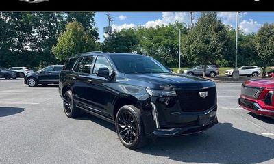 2023 Cadillac Escalade Sport Platinum