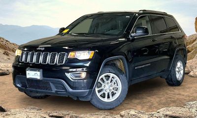 2018 Jeep Grand Cherokee Laredo