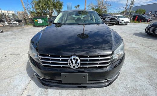 2014 Volkswagen Passat SEL