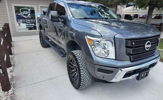 2023 Nissan Titan