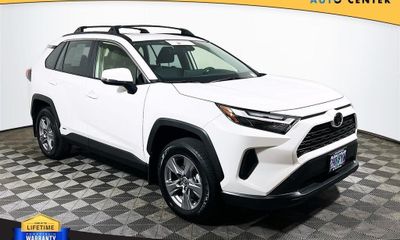 2025 Toyota RAV4 XLE