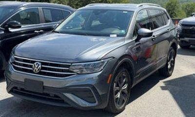 2024 Volkswagen Tiguan 4MOTION SE Black