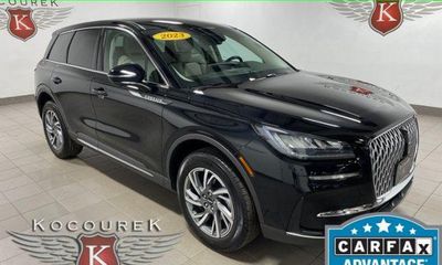 2023 Lincoln Corsair Standard