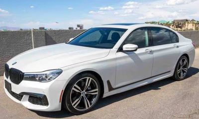 2019 BMW 740I