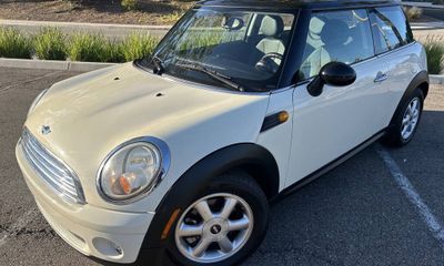 2010 Mini Cooper Base