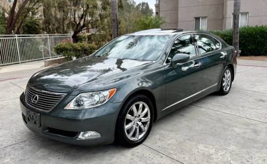 2007 Lexus LS 460