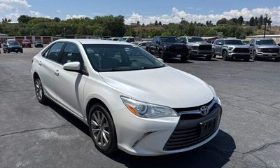 2016 Toyota Camry XLE