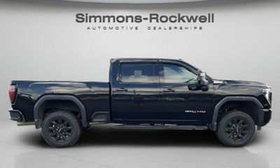 2025 GMC Sierra HD AT4