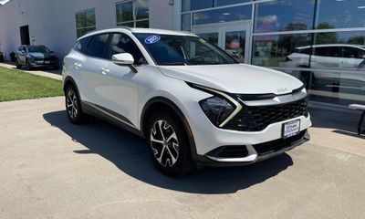 2023 Kia Sportage EX