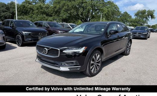 2025 Volvo V90CC Plus
