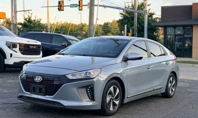 2019 Hyundai Ioniq Limited HEV