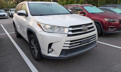 2017 Toyota Highlander