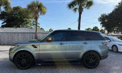 2015 Land Rover Range Sport SE