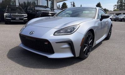 2023 Toyota GR86 Premium