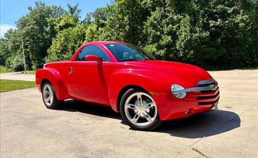 2004 Chevrolet SSR LS