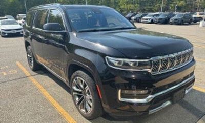 2022 Jeep Grand Wagoneer Series III