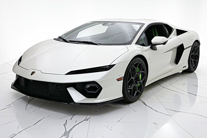 2026 Lamborghini Temerario — a typically priced live listing