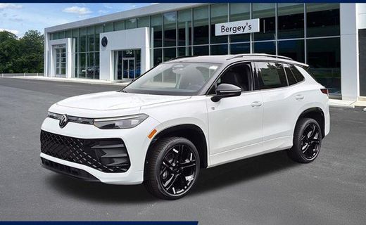 2026 Volkswagen Tiguan 4MOTION SE Black