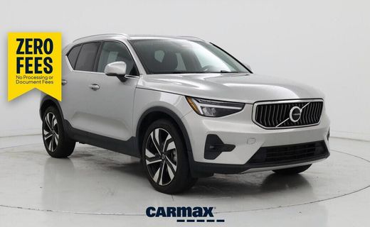 2023 Volvo XC40 Plus Bright
