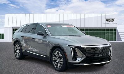 2024 Cadillac Lyriq LUX 1