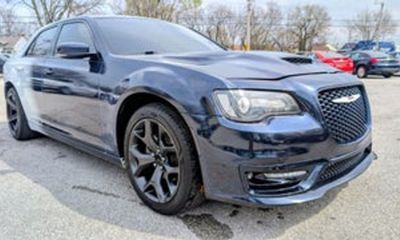 2023 Chrysler 300 Touring