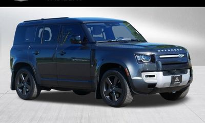 2023 Land Rover Defender 110 SE