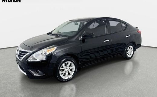 2016 Nissan Versa SV