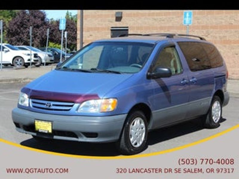 2003 Toyota Sienna — a typically priced live listing